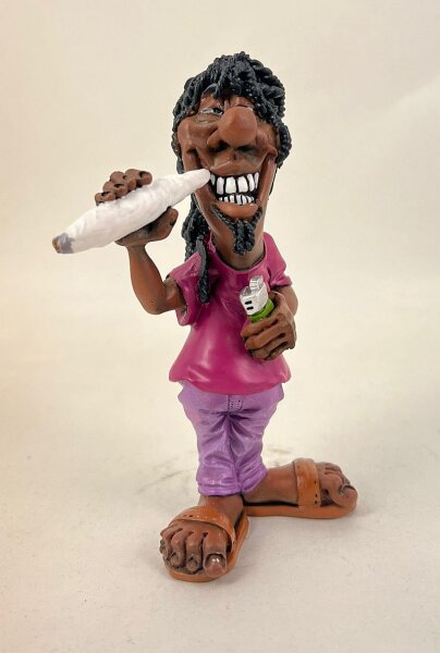 Polyresin Figur "Rastaman", mit Joint und Feuerzeug, ca 13,5cm (78/5830)